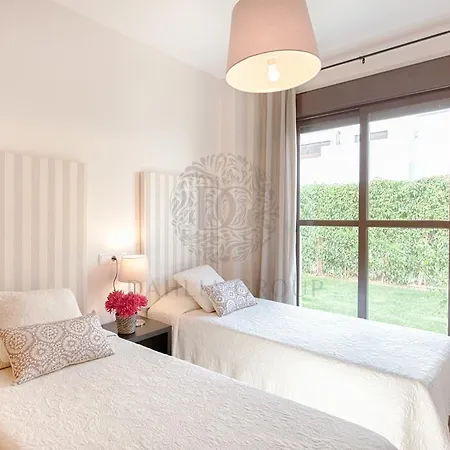 Golf Hills Garden House Appartement